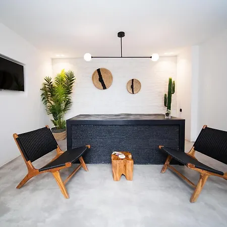 Bo By Mykonos Rocks Apartmanhotel 2*