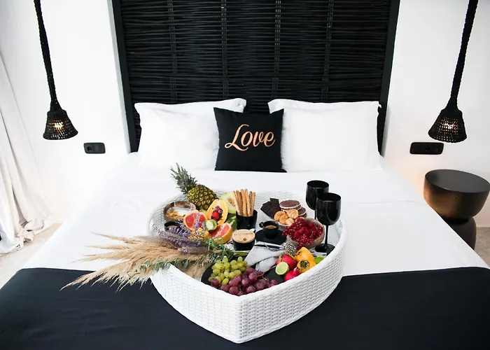 Lejlighedshotel Nimbus Eden Agrari (Mykonos)